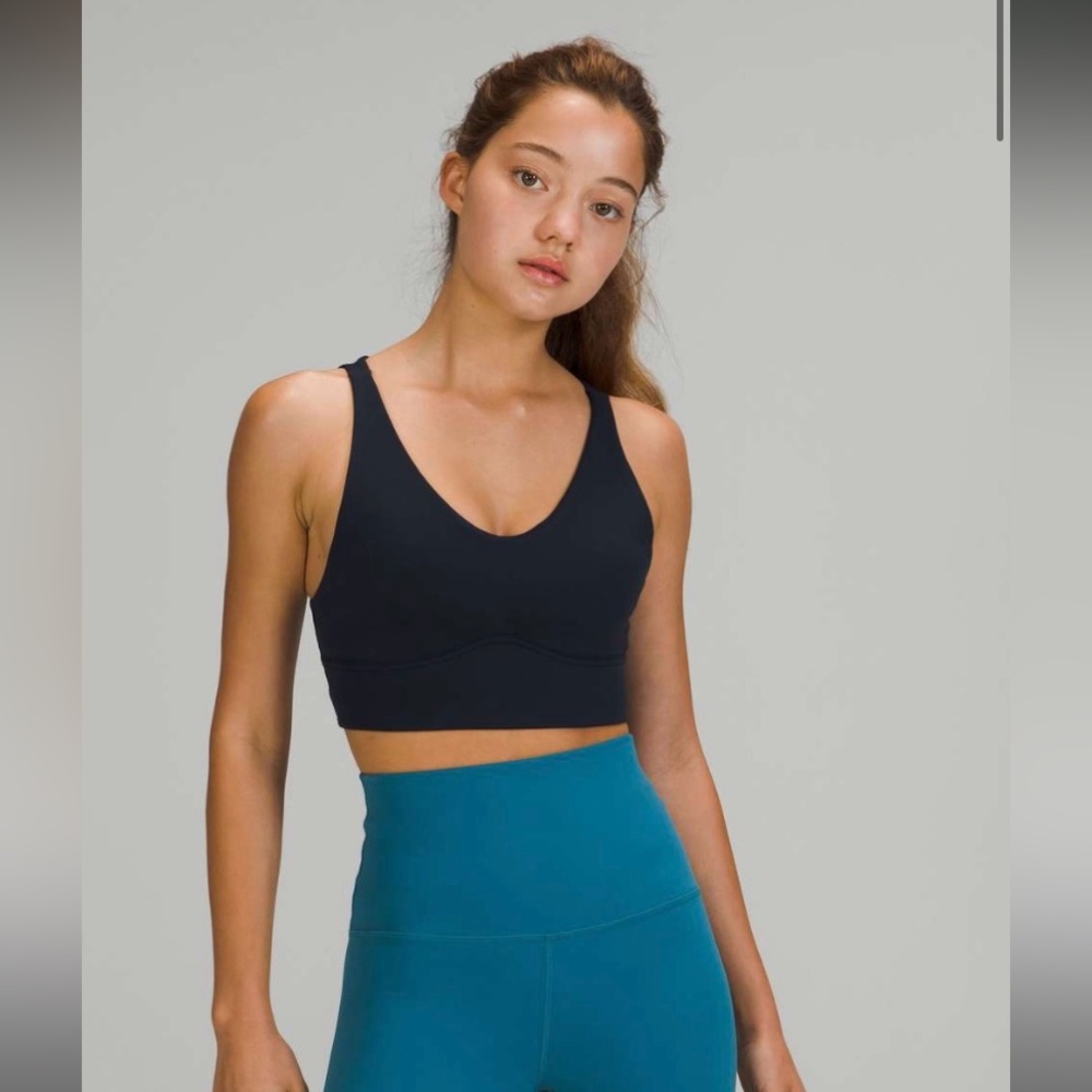 Lululemon bra size 8